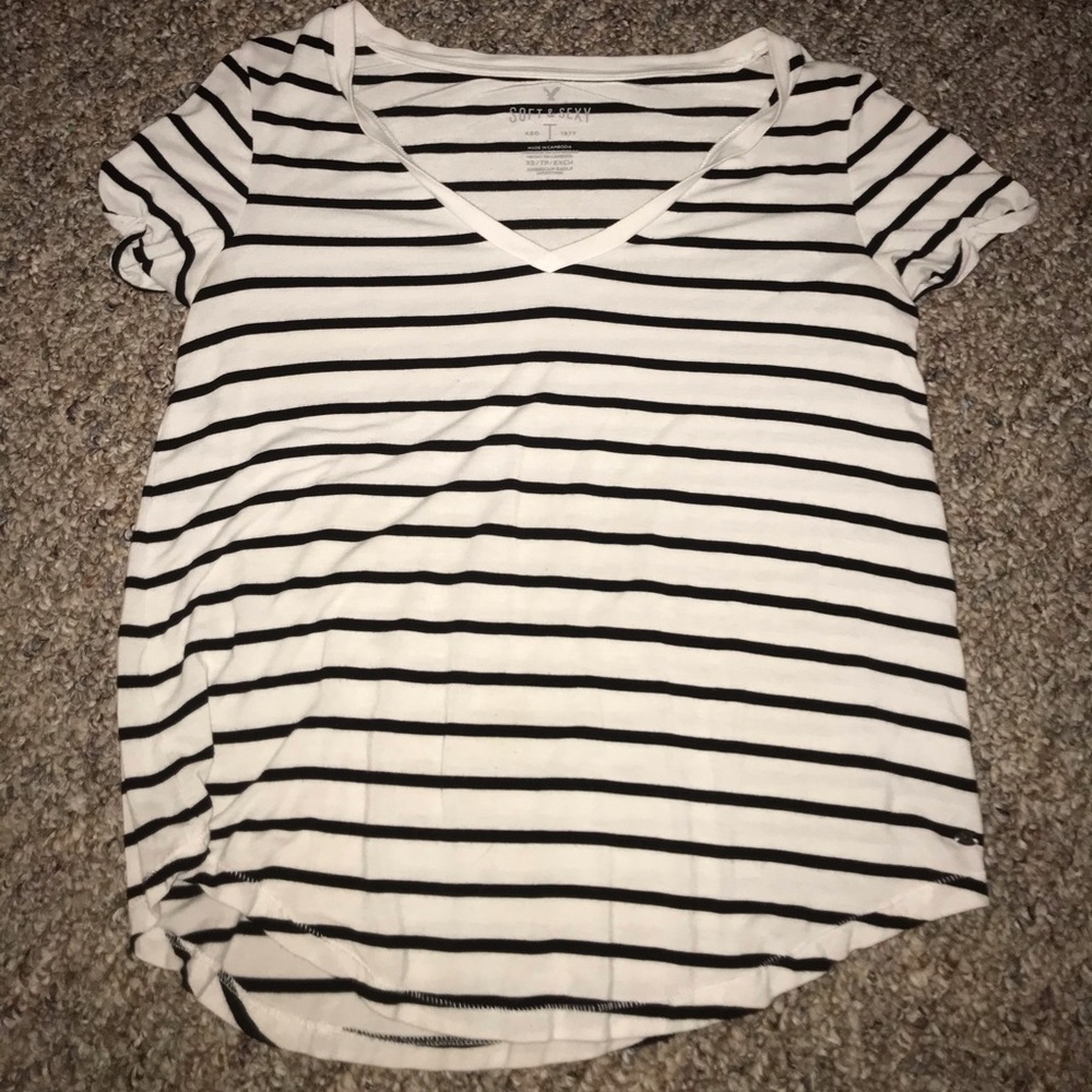 American eagle t shirt